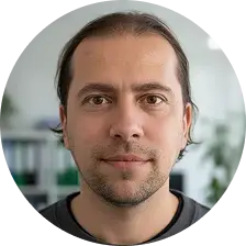 Олег Линьков